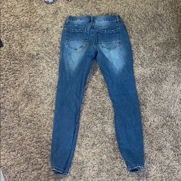 Blue Jeans - Picture 3 of 3